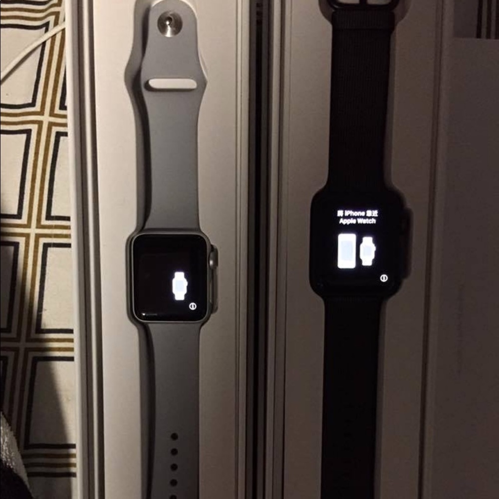 apple watches i’m doing a deal both for 500!!